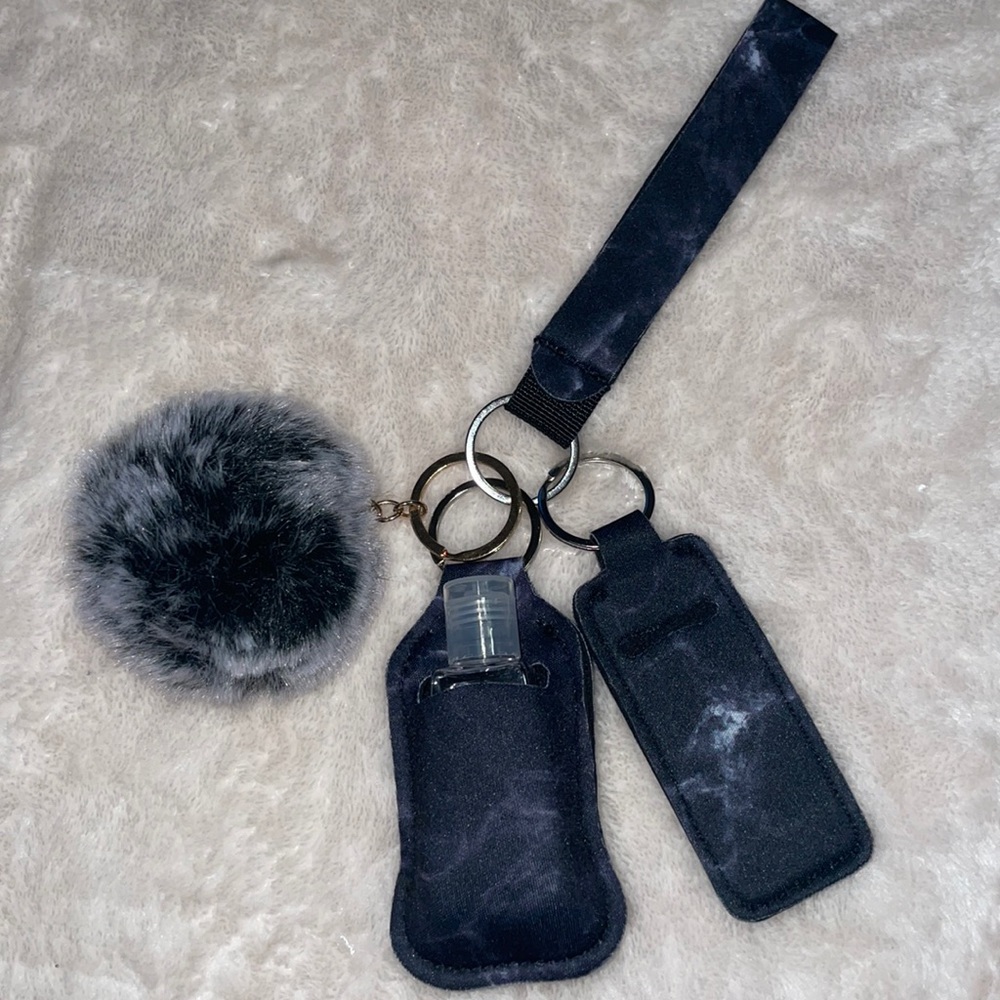 Marble Pom Pom Keychain